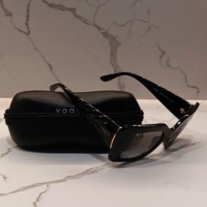 Women's sunglasses vogue